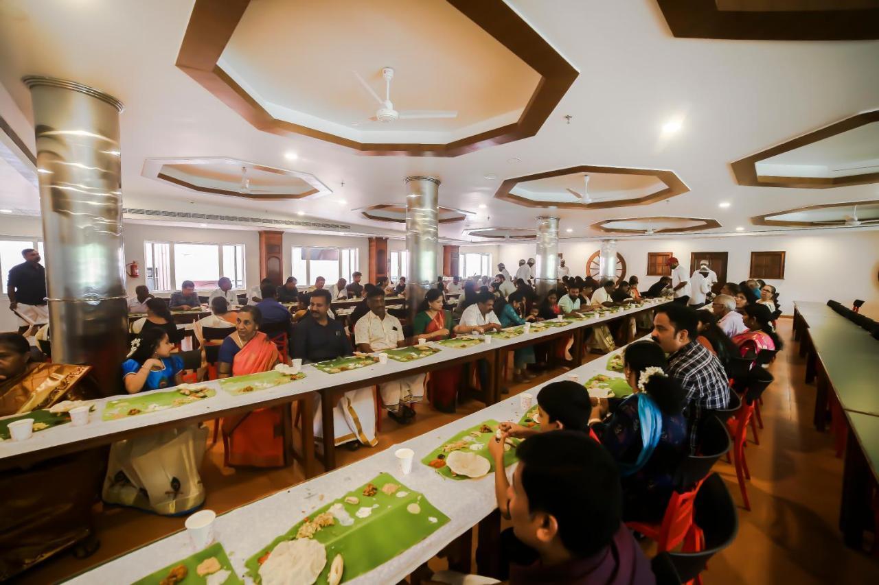 Hotel Guruvayur Darshan Exterior foto