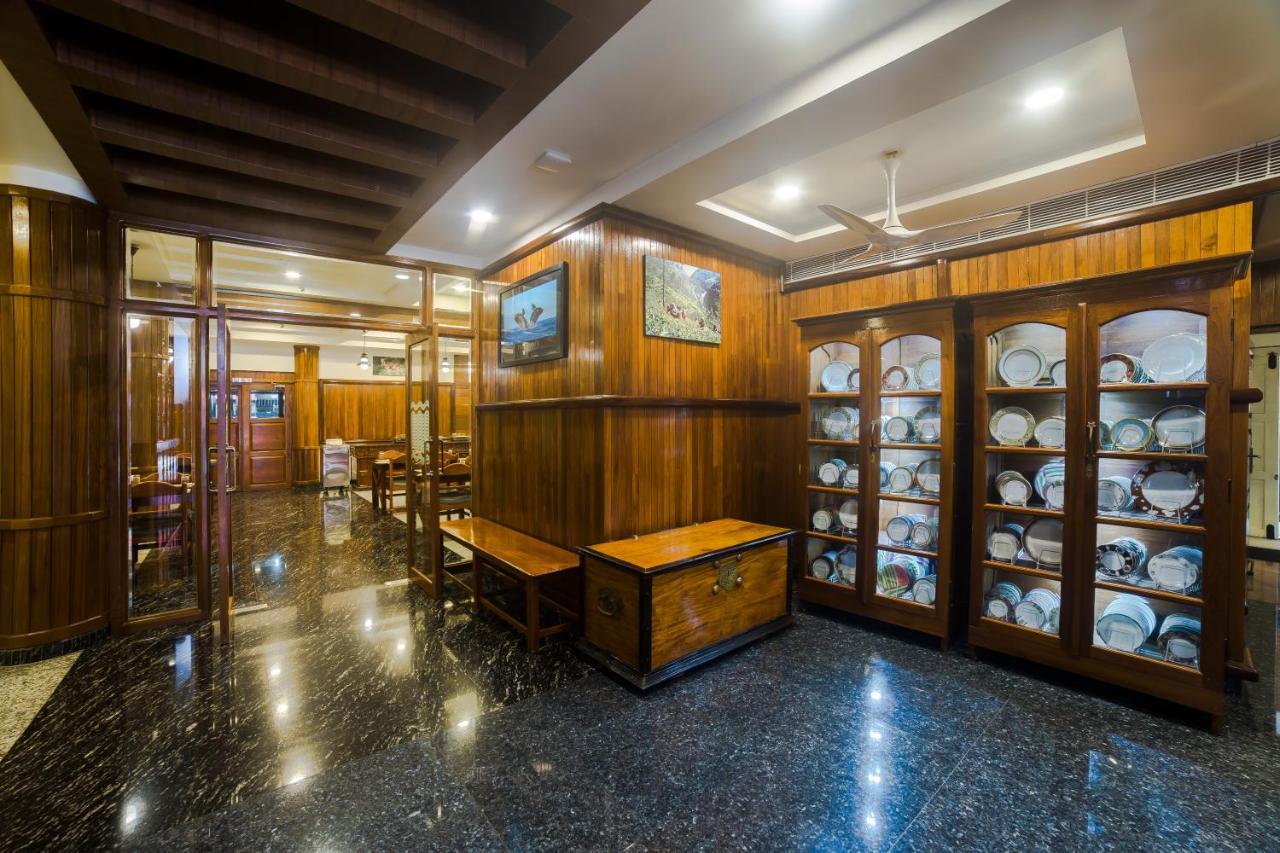 Hotel Guruvayur Darshan Exterior foto